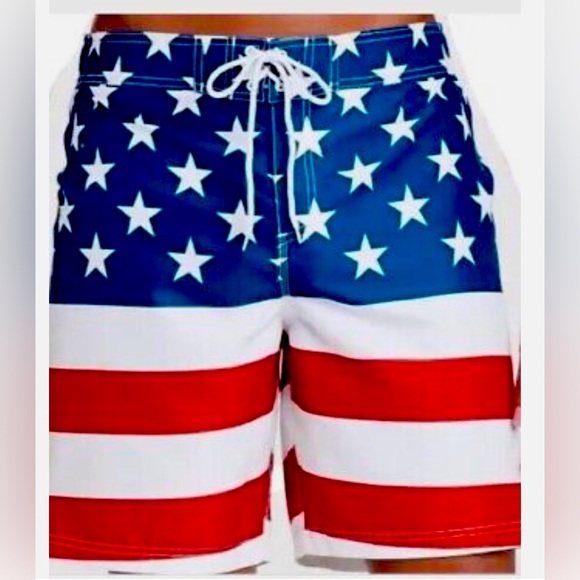 Walnut & 39th American flag trunks - Picture 1 of 5